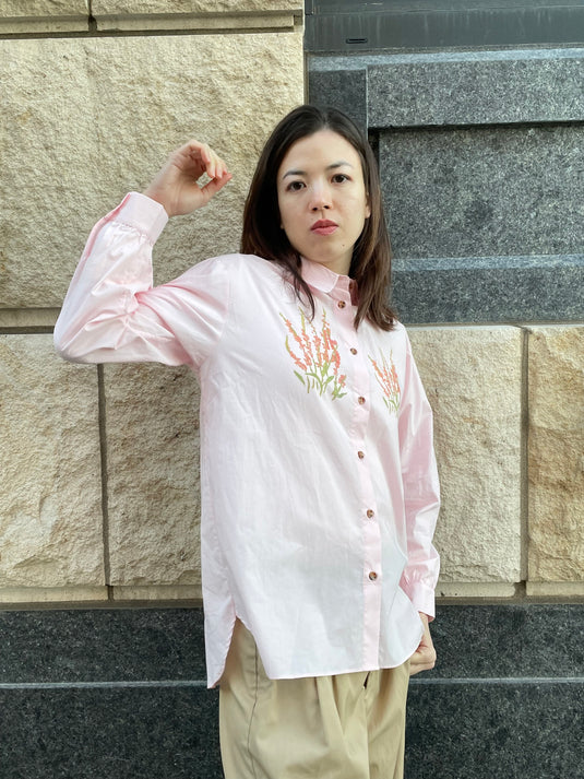 Elyse - Pointed Collar Shirt with Coral Wild Flower Print - Light Rose
