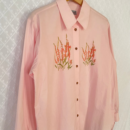Elyse - Pointed Collar Shirt with Coral Wild Flower Print - Light Rose